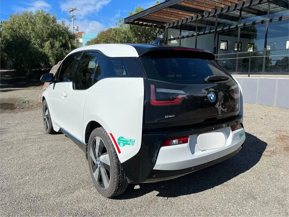 2015 BMW i3 - Image 6 of 17
