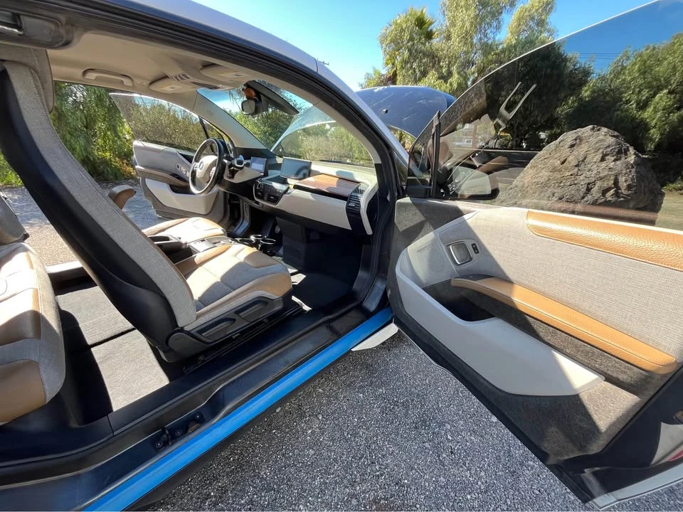 2015 BMW i3 - Image 15 of 17