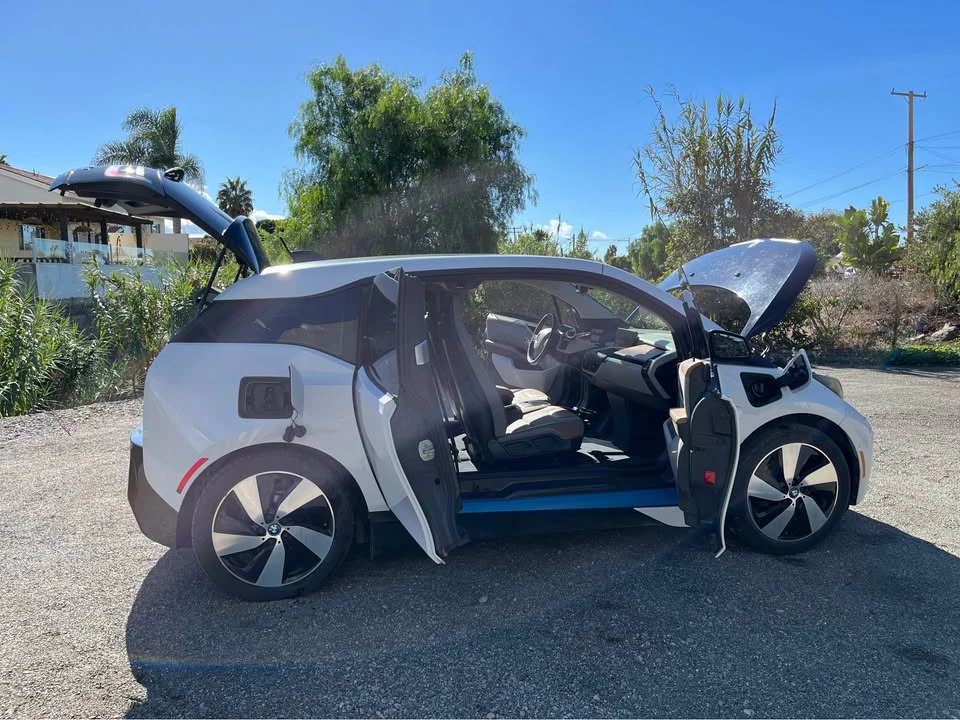 2015 BMW i3 - Image 7 of 17