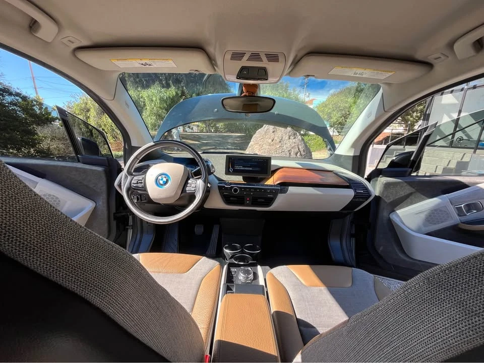 2015 BMW i3 - Image 12 of 17
