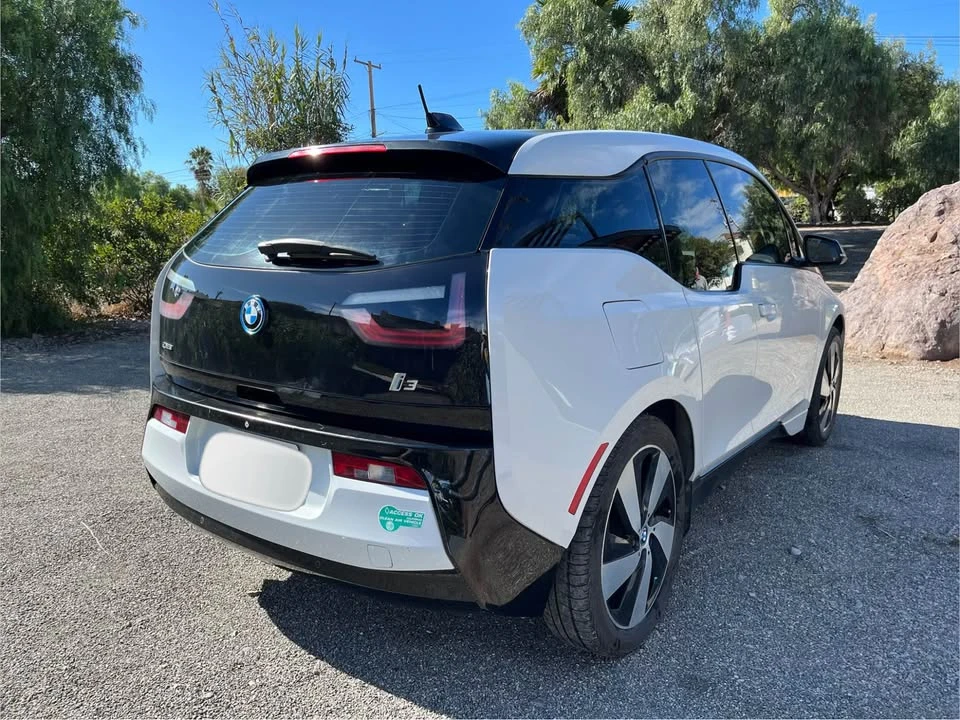 2015 BMW i3 - Image 5 of 17