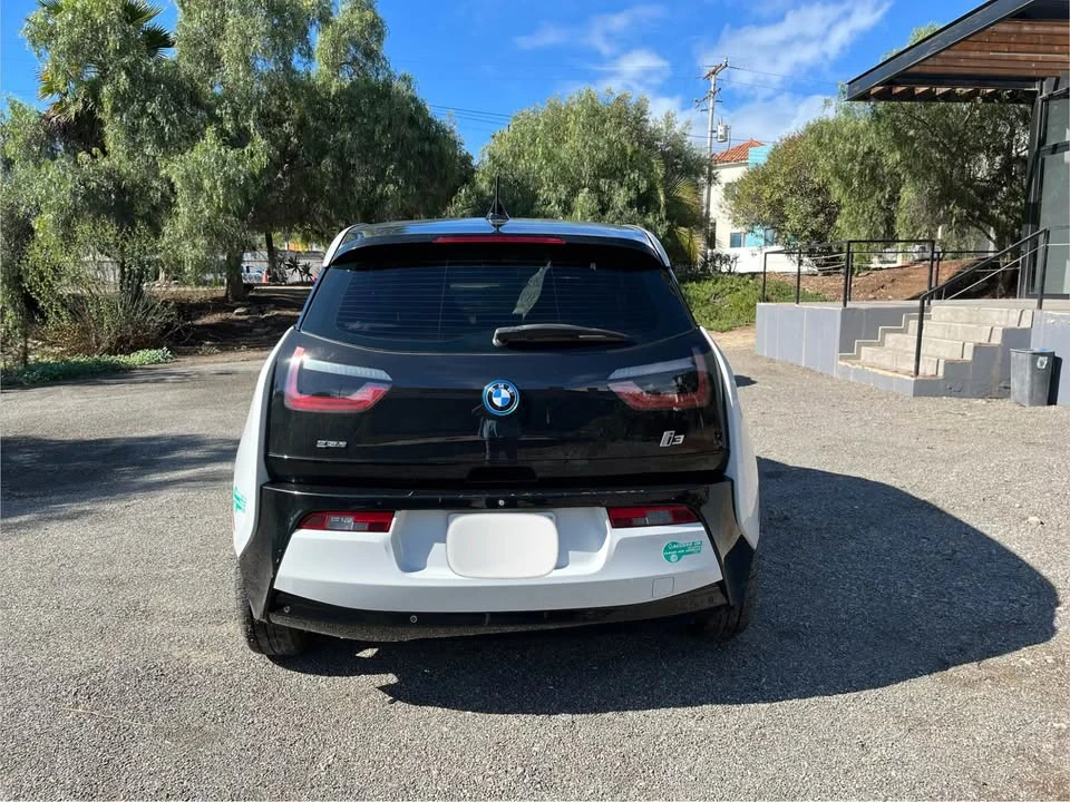 2015 BMW i3 - Image 4 of 17