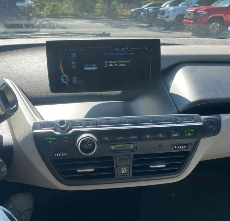 2015 BMW i3 - Image 9 of 13