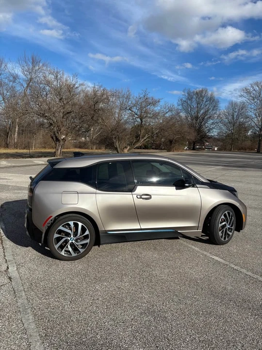 2015 BMW i3 - Image 3 of 20