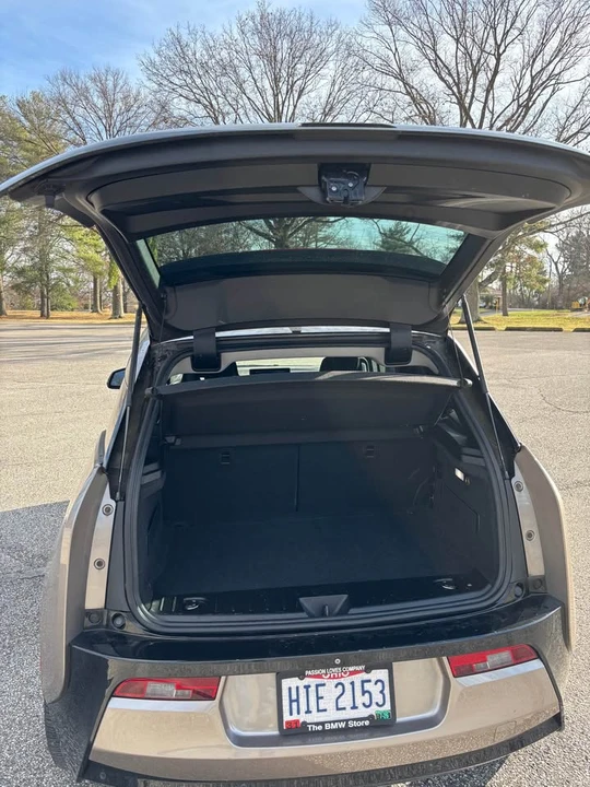 2015 BMW i3 - Image 11 of 20