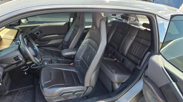 2015 BMW i3 - Image 10 of 21