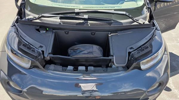 2015 BMW i3 - Image 17 of 21