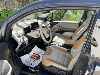 2015 BMW i3 - Image 8 of 17
