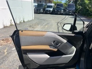 2015 BMW i3 - Image 7 of 17