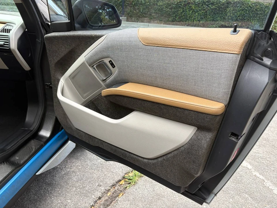2015 BMW i3 - Image 7 of 10