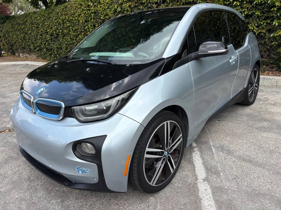 2015 BMW i3 - Image 2 of 10