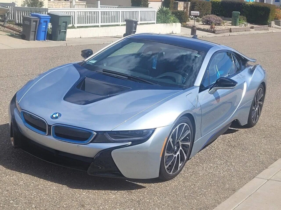 2015 BMW i8 - Image 7 of 30