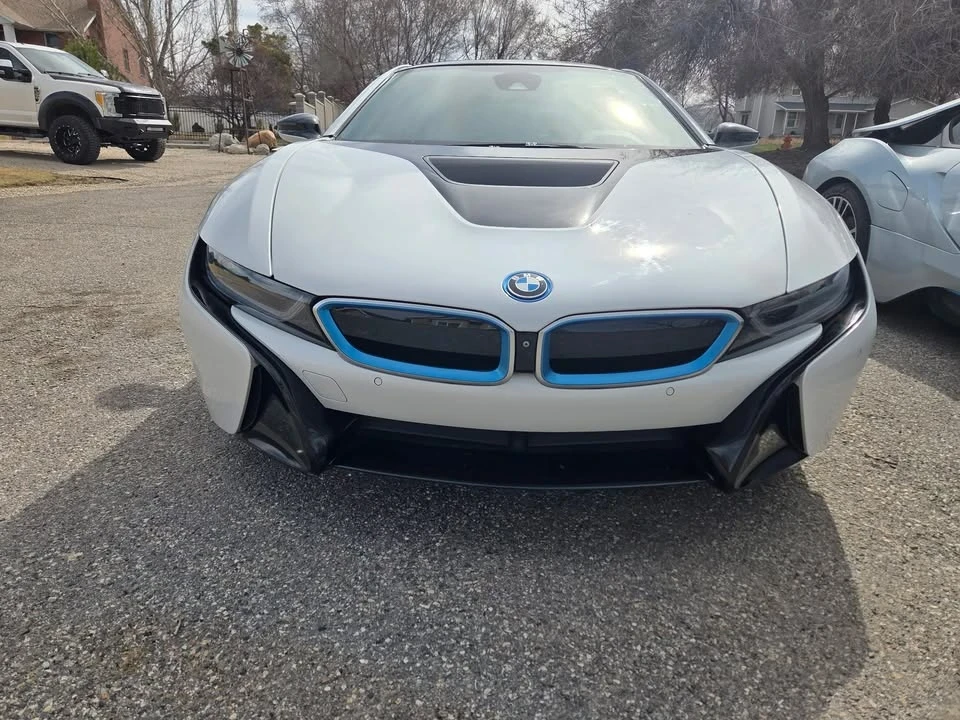 2015 BMW i8 - Image 4 of 9