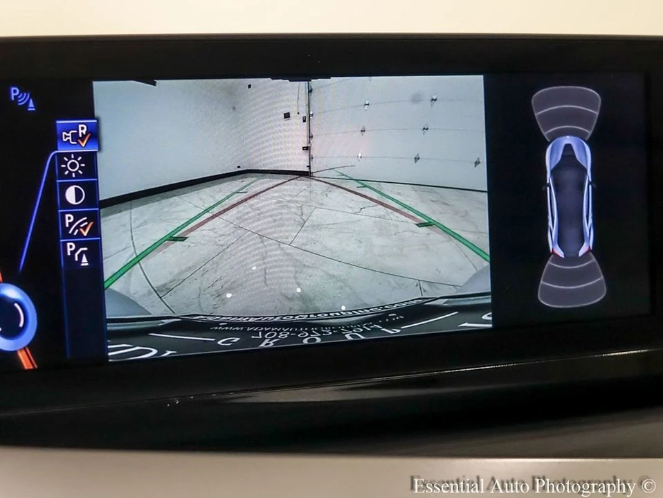 2015 BMW i8 - Image 3 of 20