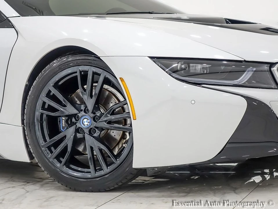 2015 BMW i8 - Image 15 of 20