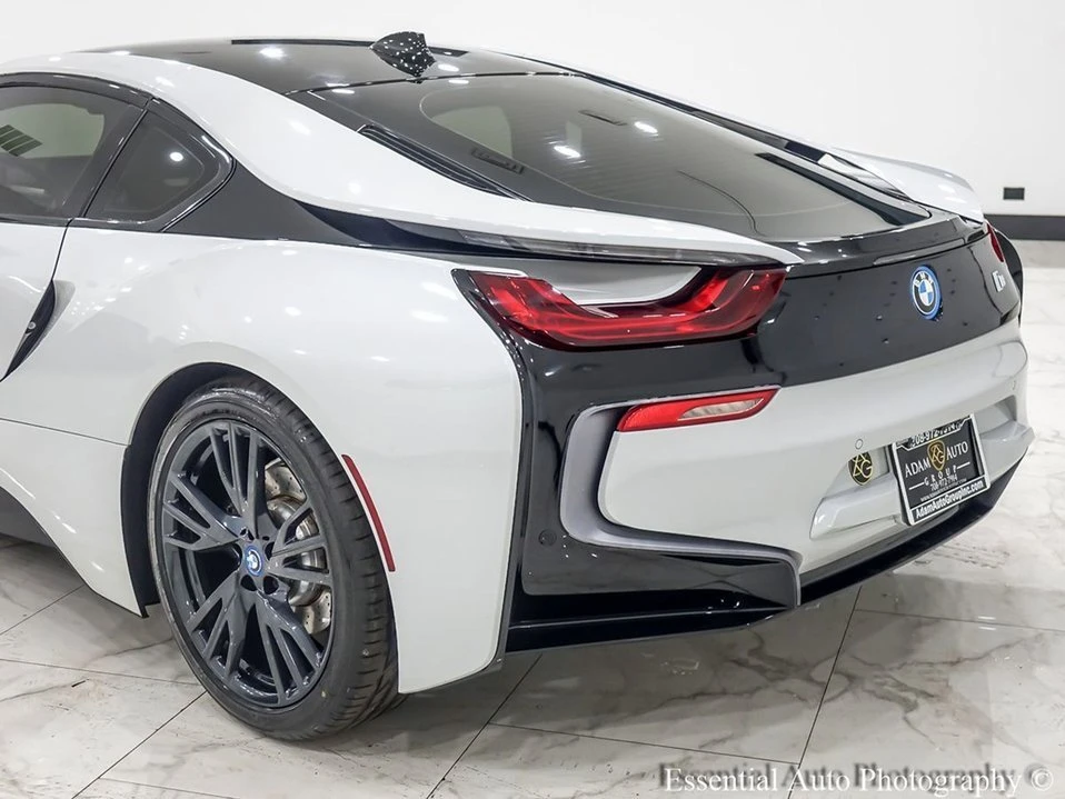 2015 BMW i8 - Image 16 of 20