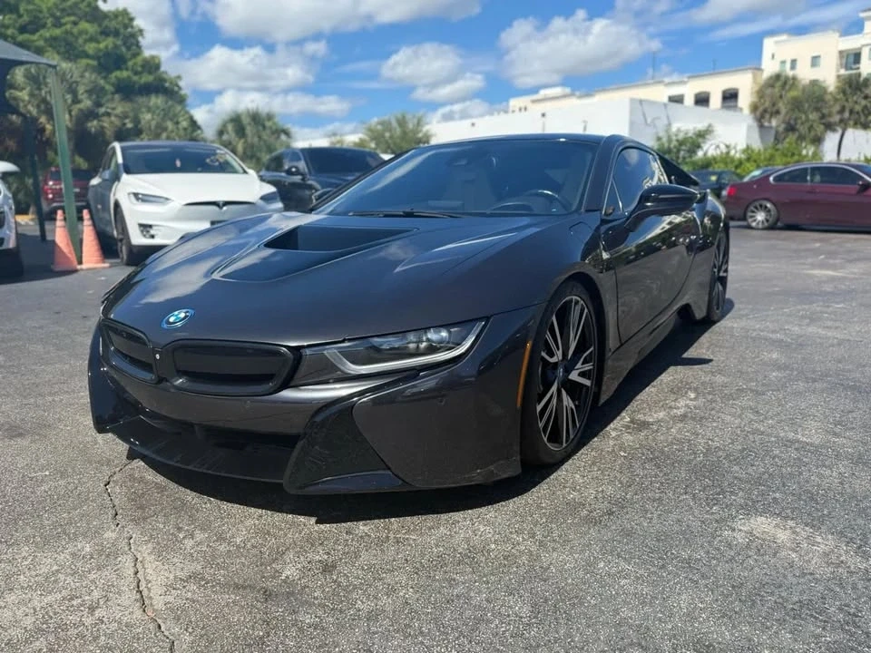 2015 BMW i8 - Image 12 of 12