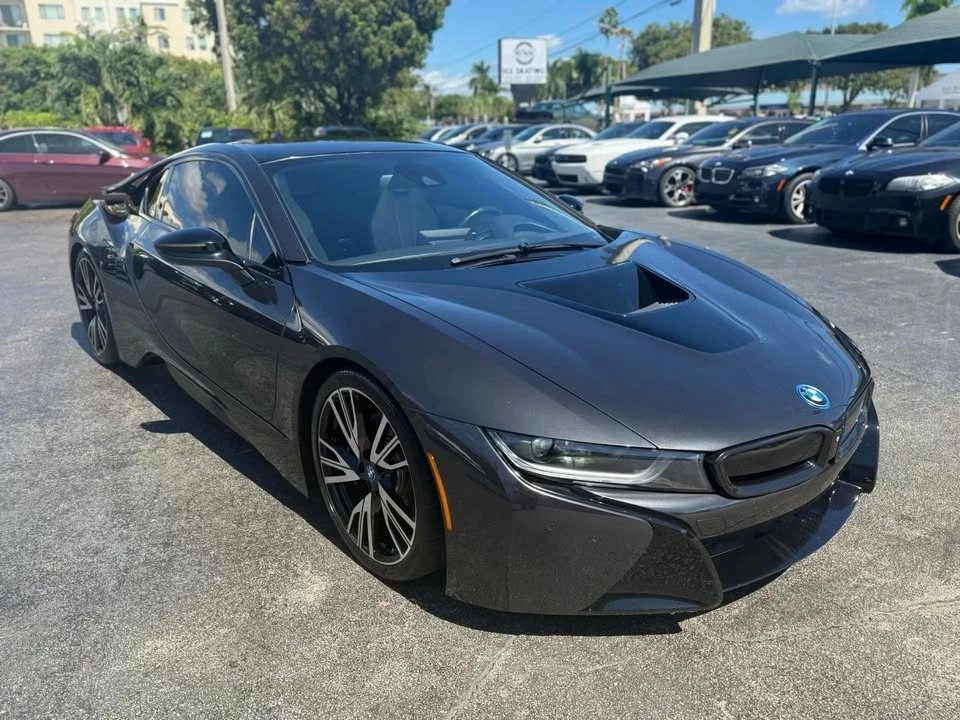2015 BMW i8 - Image 4 of 12