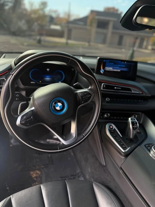 2015 BMW i8 - Image 10 of 16