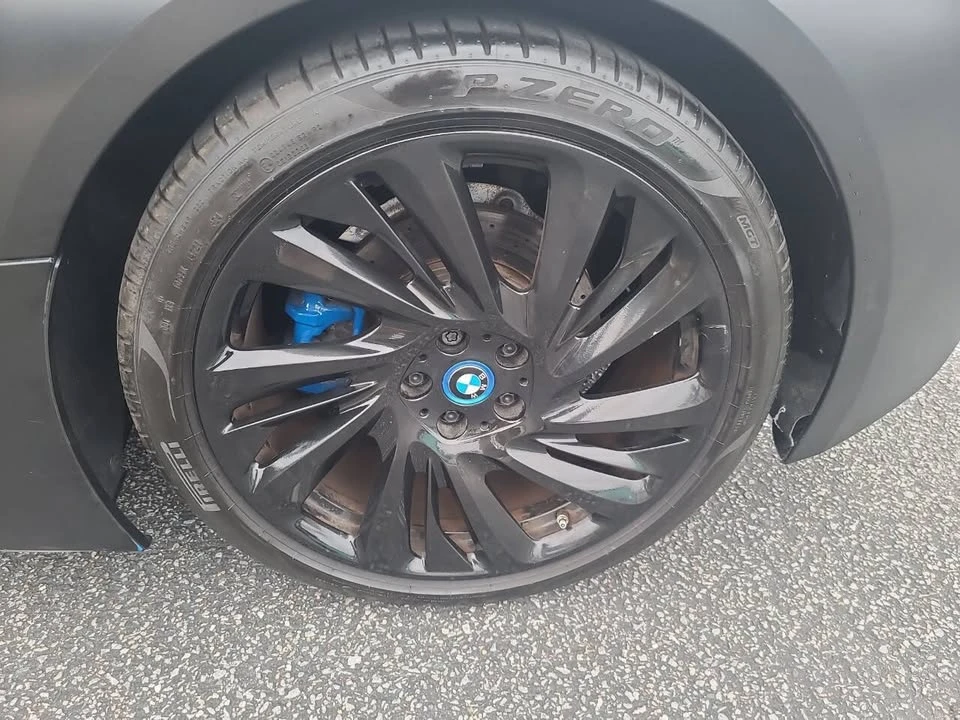 2015 BMW i8 - Image 13 of 20