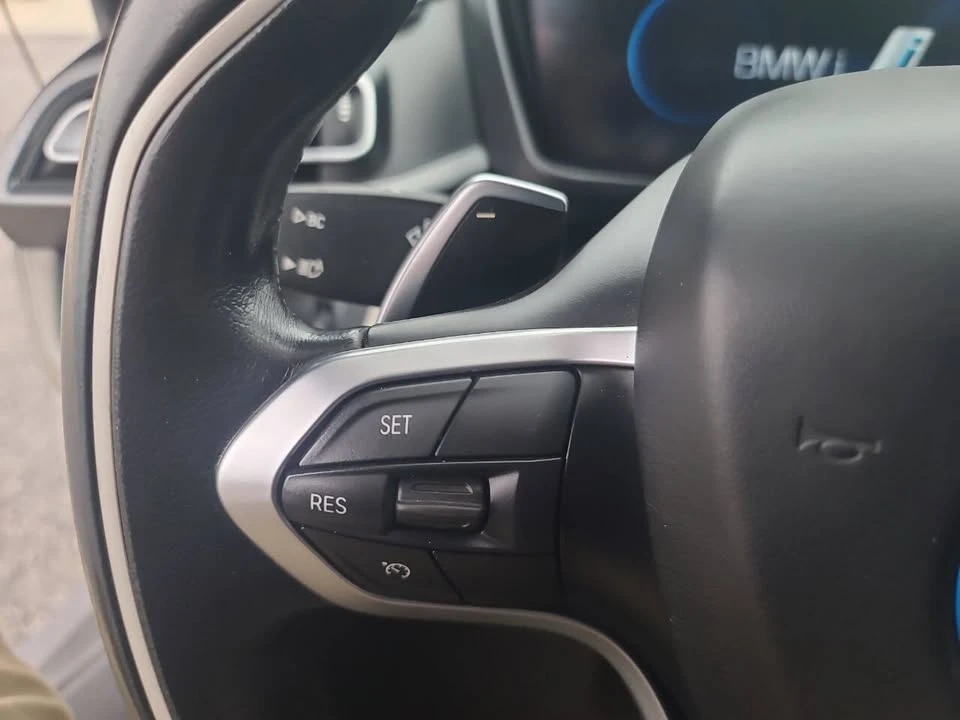 2015 BMW i8 - Image 19 of 20