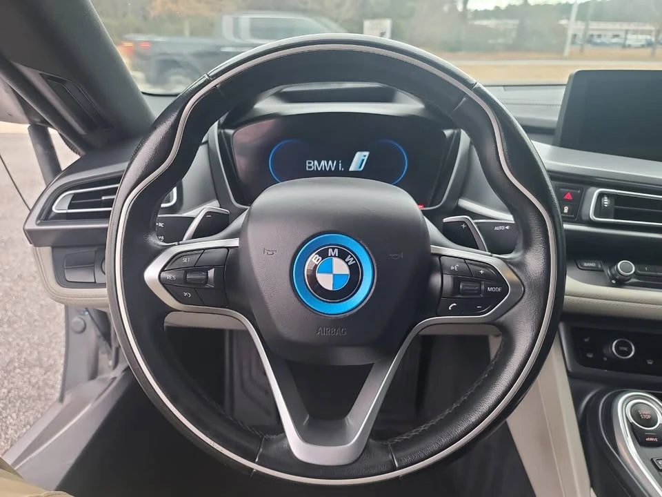 2015 BMW i8 - Image 15 of 20