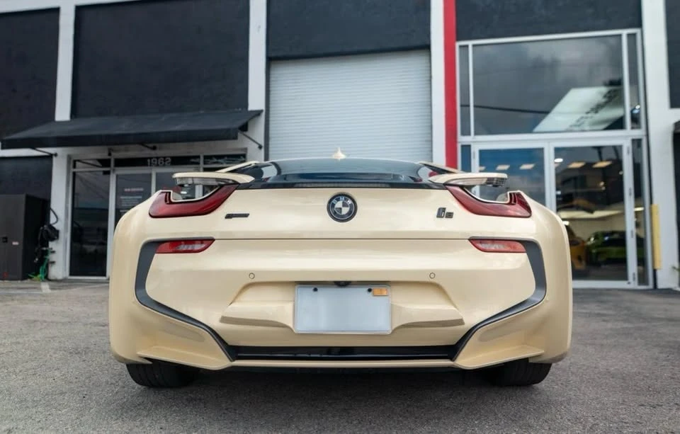2015 BMW i8 - Image 8 of 8