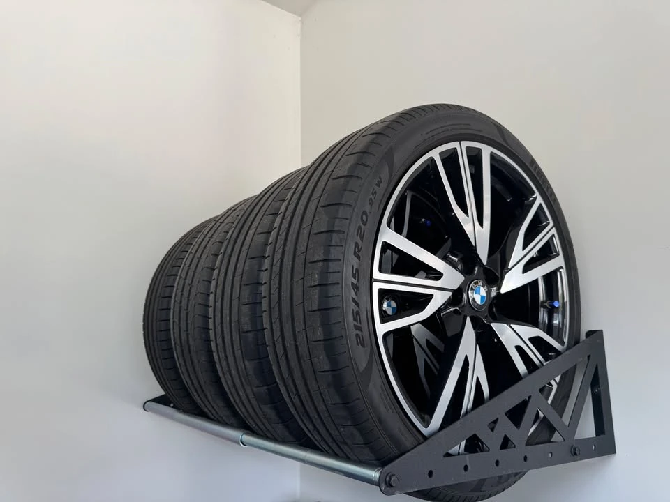2015 BMW i8 - Image 11 of 11