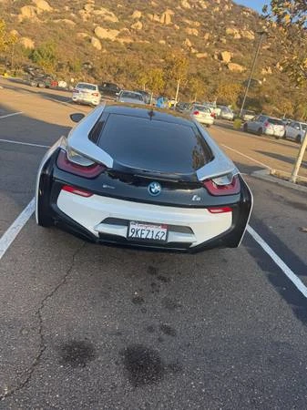 2015 BMW i8 - Image 13 of 14
