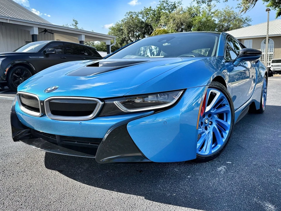 2015 BMW i8 - Image 7 of 12