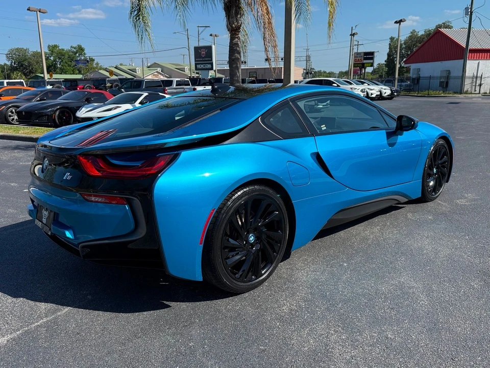 2015 BMW i8 - Image 7 of 12