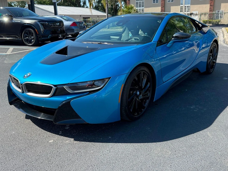 2015 BMW i8 - Image 12 of 12