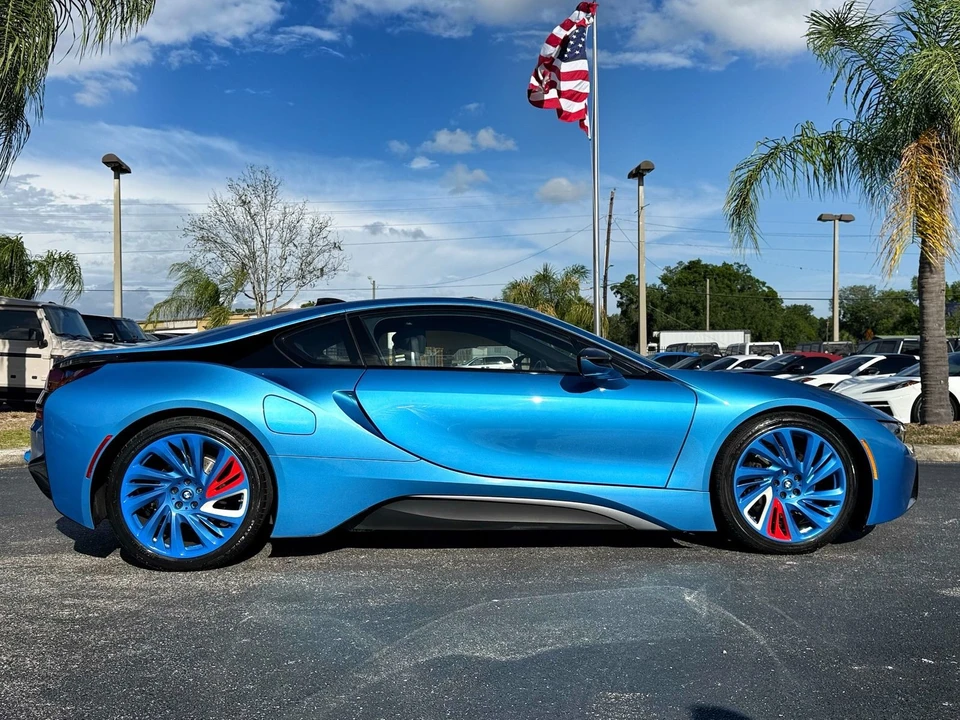 2015 BMW i8 - Image 5 of 12
