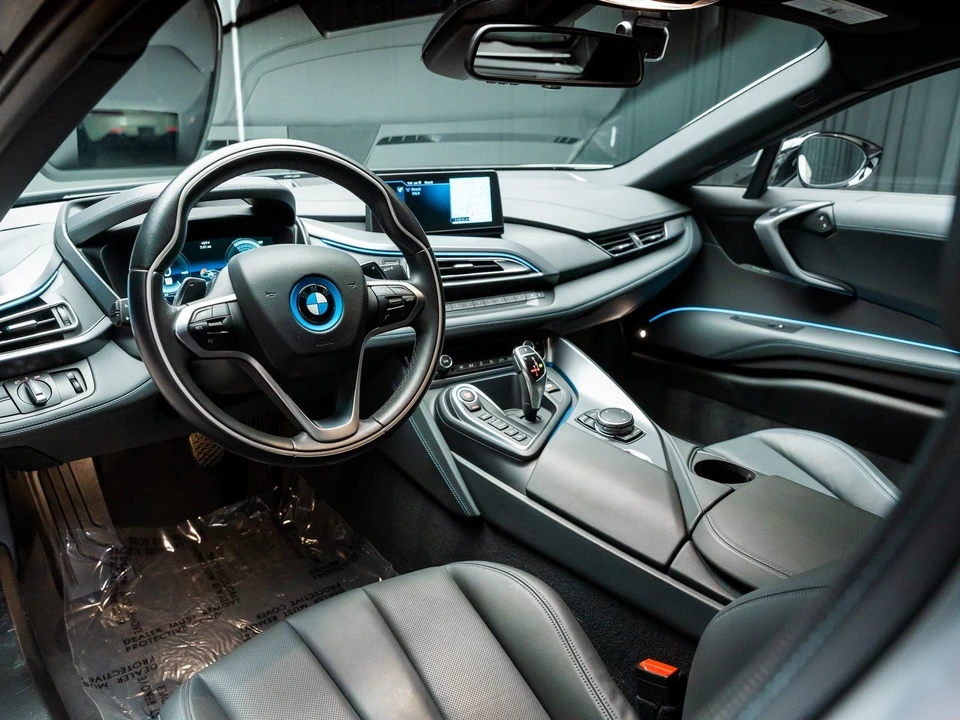2015 BMW i8 - Image 3 of 12