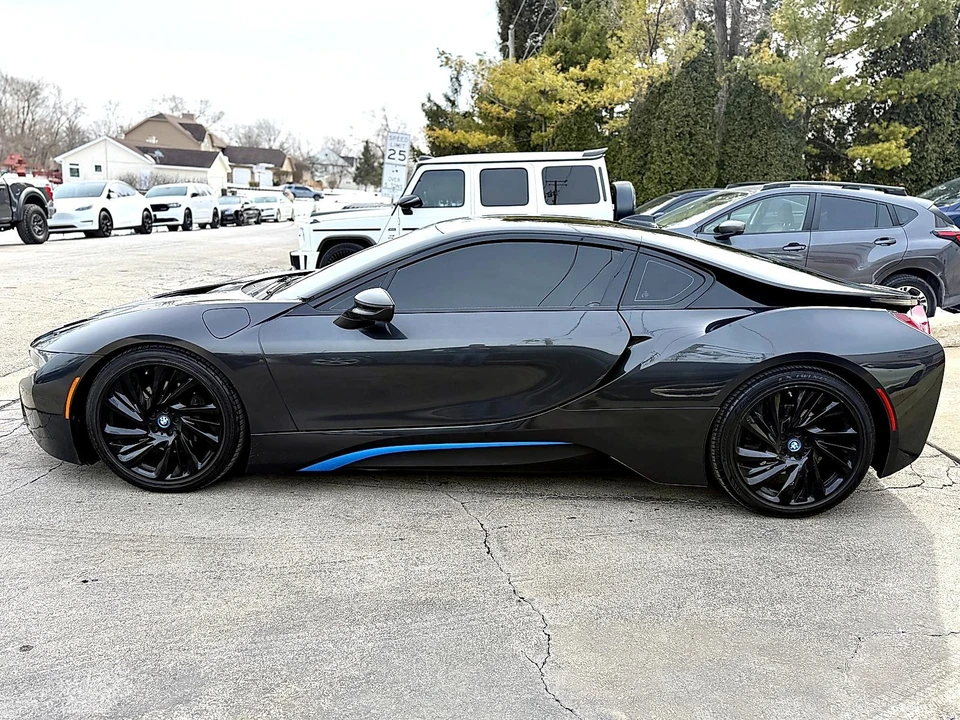 2015 BMW i8 - Image 4 of 21