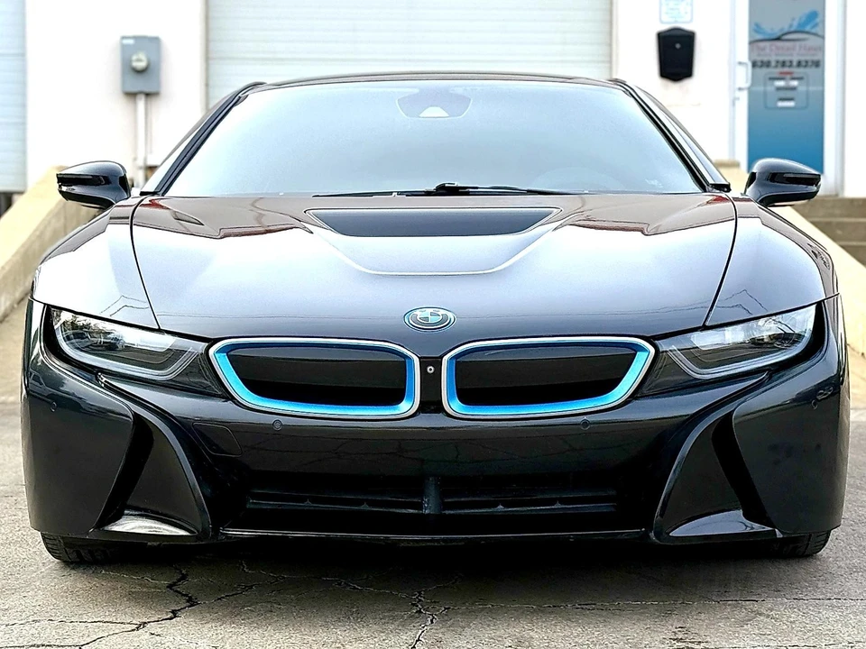 2015 BMW i8 - Image 2 of 21