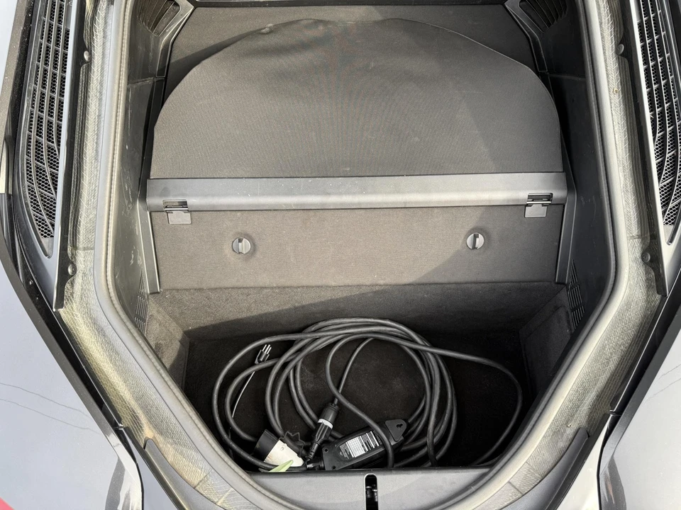2015 BMW i8 - Image 16 of 21