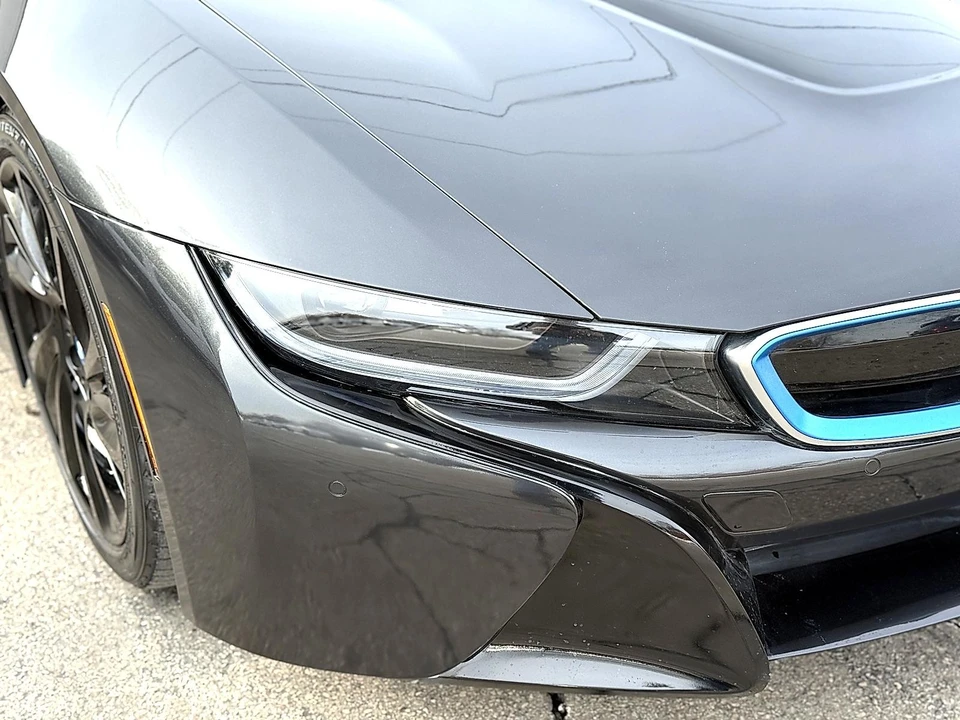 2015 BMW i8 - Image 12 of 21