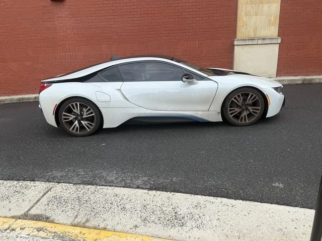 2015 BMW i8 - Image 2 of 22