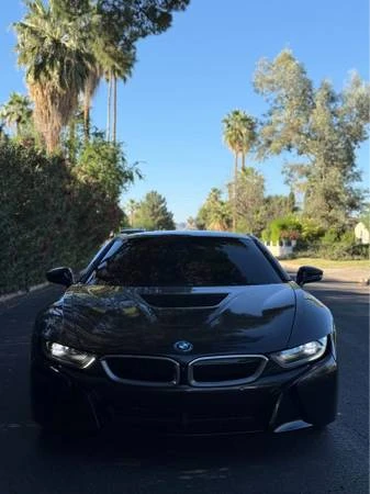 2015 BMW i8 - Image 14 of 18