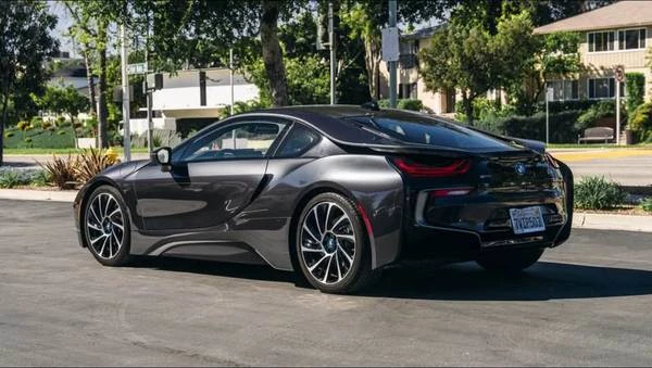 2015 BMW i8 - Image 7 of 18