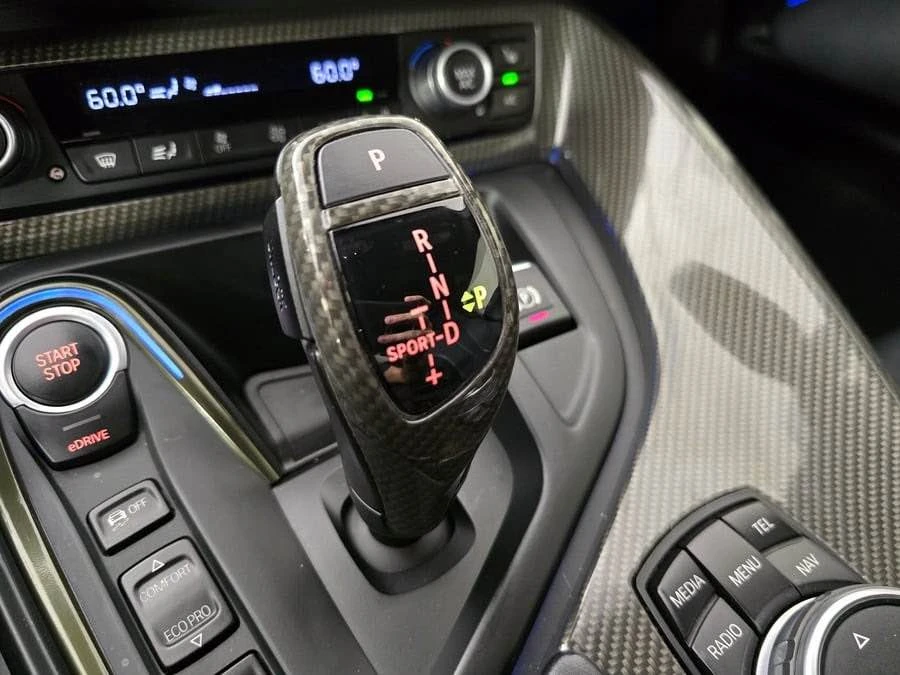 2015 BMW i8 - Image 9 of 13
