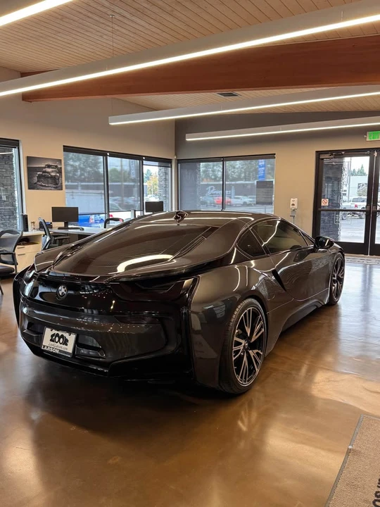 2015 BMW i8 - Image 3 of 9