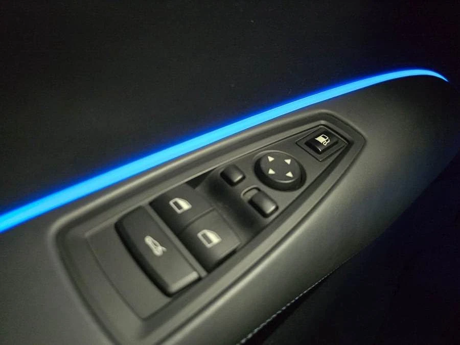 2015 BMW i8 - Image 11 of 13