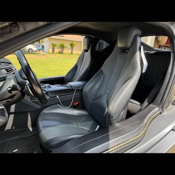 2015 BMW i8 - Image 18 of 19