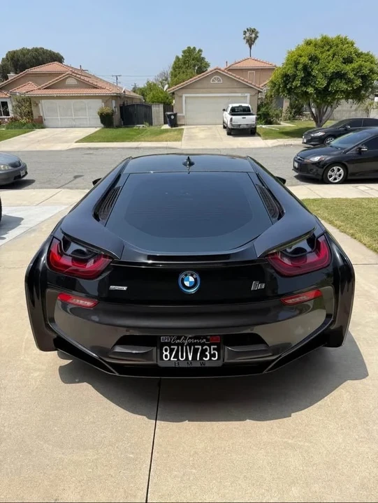 2015 BMW i8 - Image 4 of 19