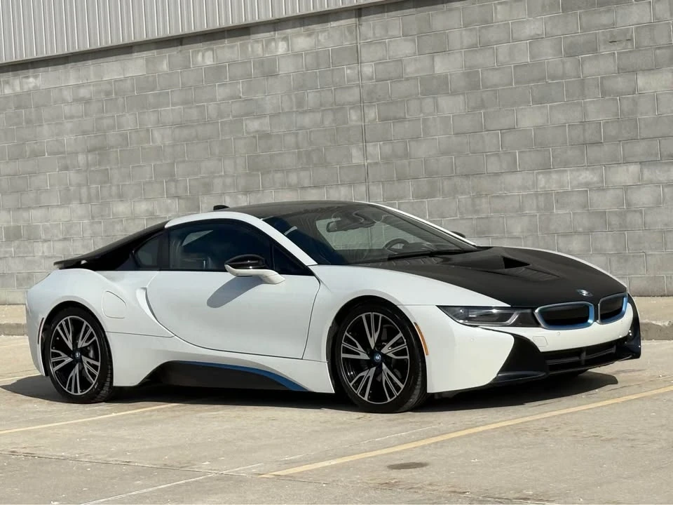 2015 BMW i8 - Image 3 of 18
