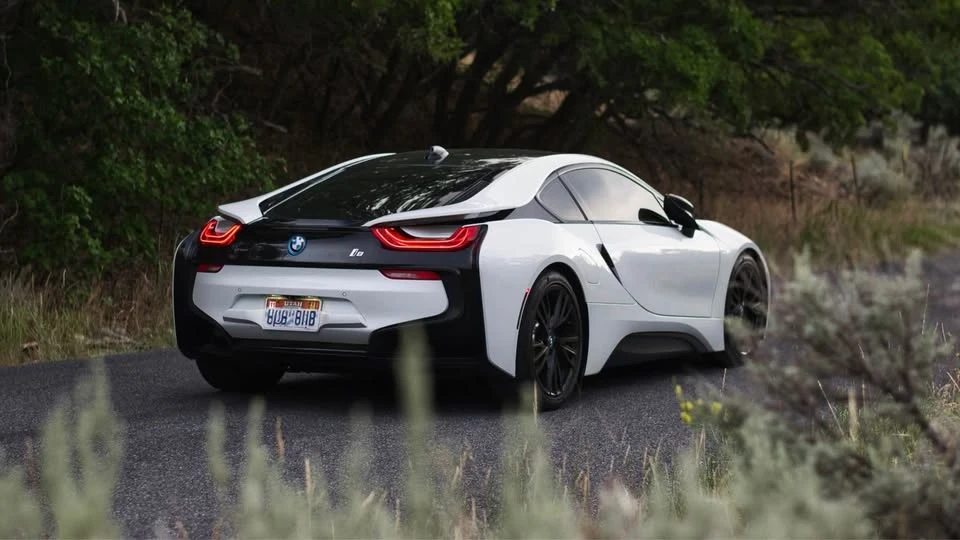 2015 BMW i8 - Image 3 of 16