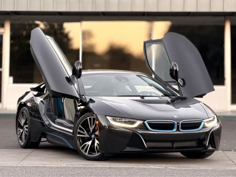 2015 BMW i8 - Image 2 of 20