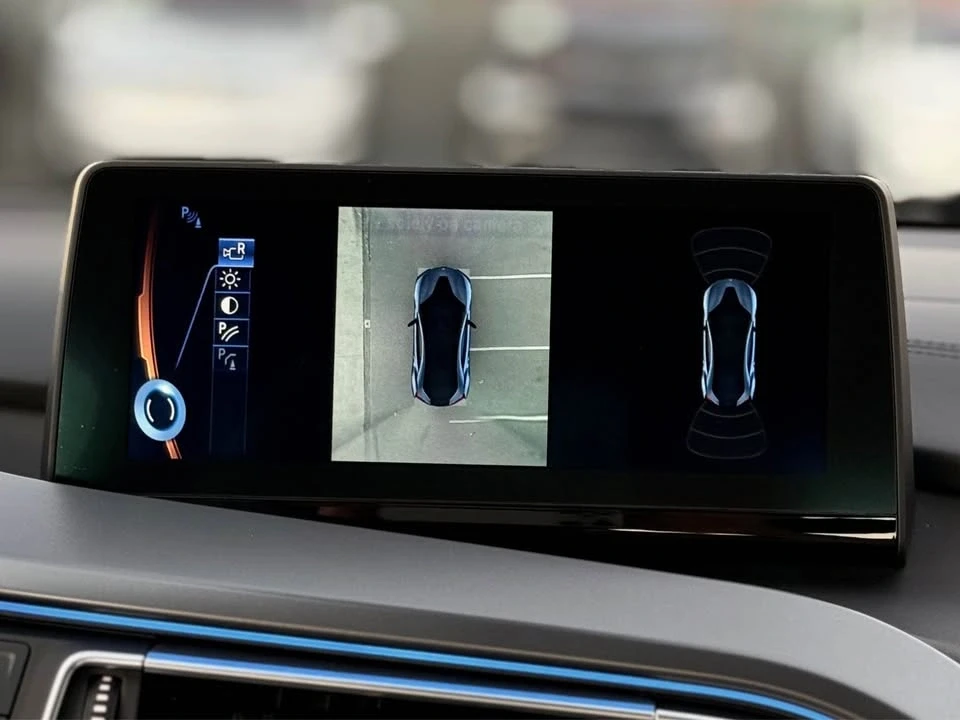 2015 BMW i8 - Image 15 of 20